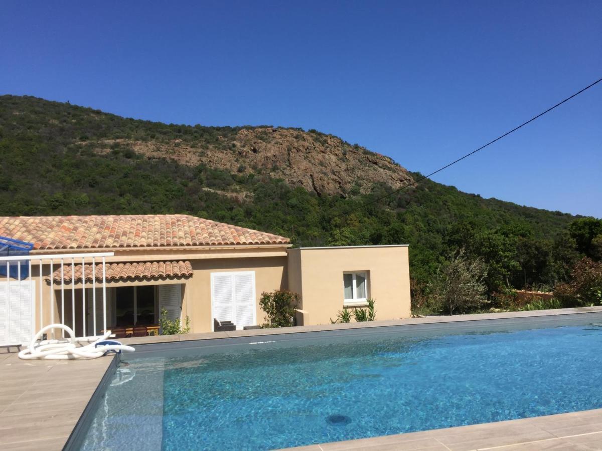 גלריה Villas Matteu מראה חיצוני תמונה